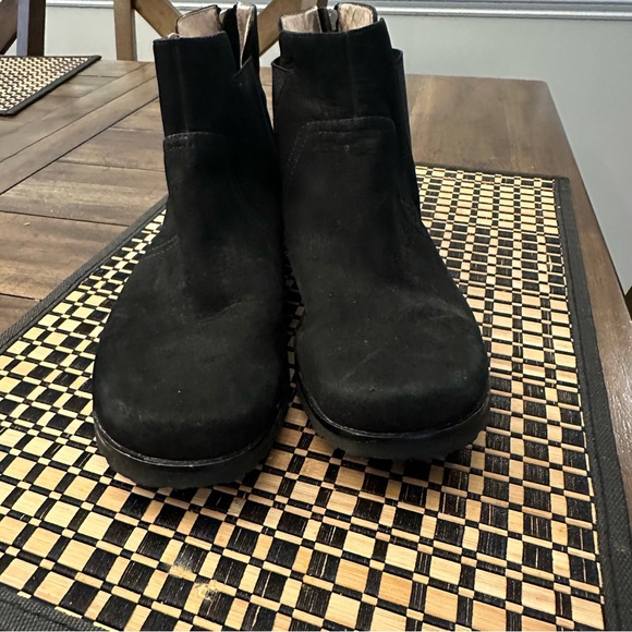 Taryn Rose Jervin Black Nubuck Leather Chelsea Ankle Boots Women’s 7.5 - Picture 5 of 12